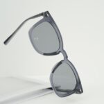 MOSCOT TR 28032 Unisex Sunglasses – Premium Stylish UV Protection Sunglass for Men & Women (49-20-149 | 32gm Lightweight) - Image 4