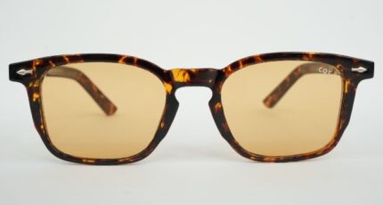 MOSCOT TR28031 unisex metal sunglasses MOSCOT TR28031 reading prescription glasses Metal sunglass frame 49-20-149 Lightweight 29 gram MOSCOT sunglasses Stylish MOSCOT unisex eyewear